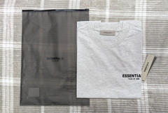Fear of God Essentials Tee ‘Light Oatmeal’ L Size Oversized T-Shirt SS22 NWT