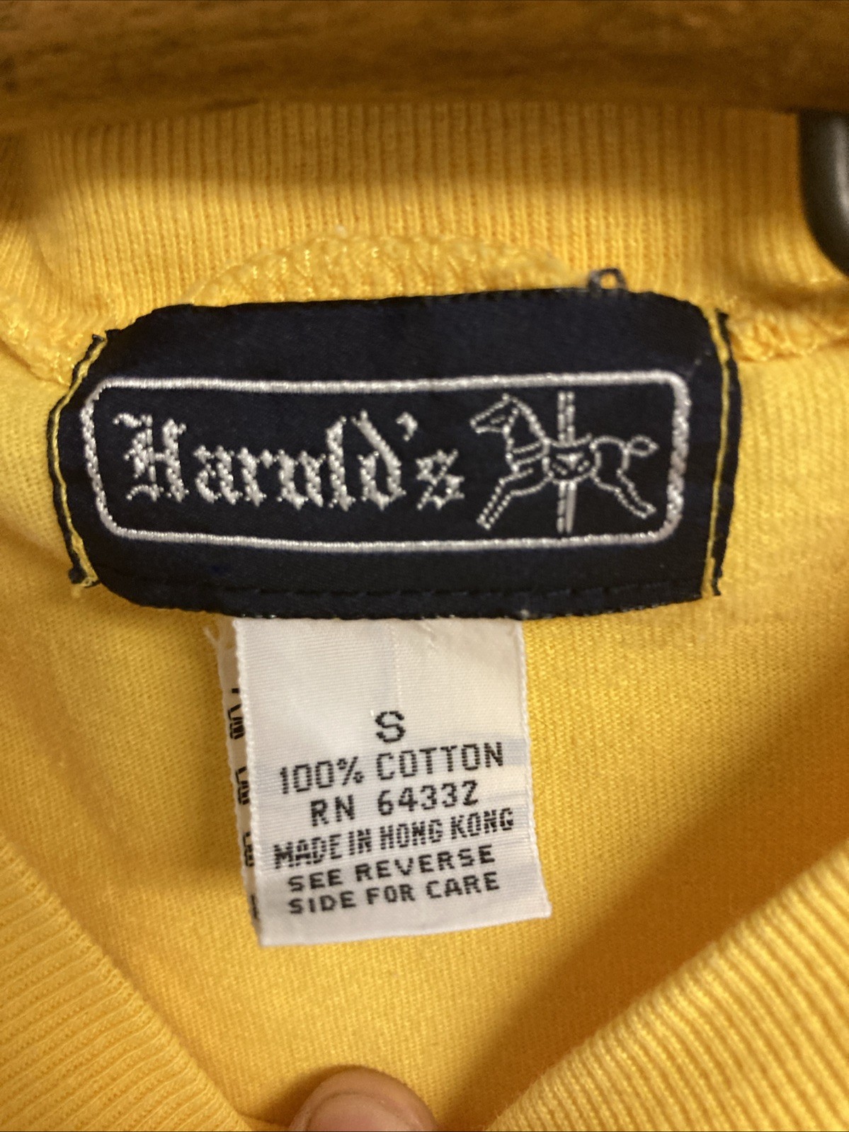VTG 80s 70s Harold’s Front Pocket Blank Yellow Single Stitch T-shirt Hong Kong S gallery