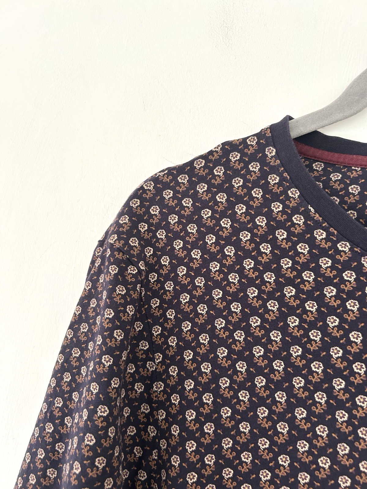 Ted Baker T-shirt Men's Floral Navy 100% Cotton Size 5 - UK XL gallery