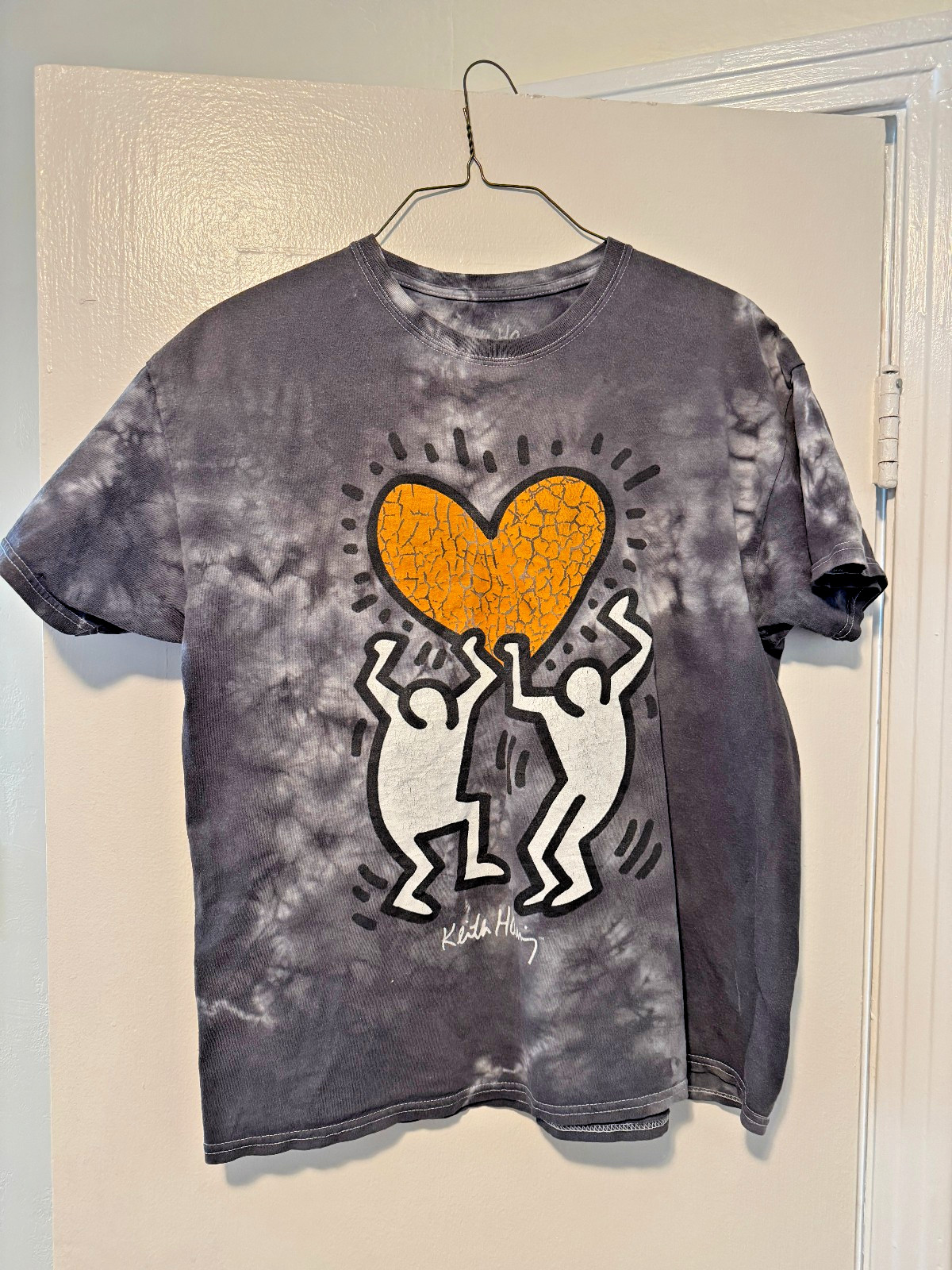 Keith Haring Foundation Holding Heart T-Shirt Large Black Tie Dye Pre-Owned gallery