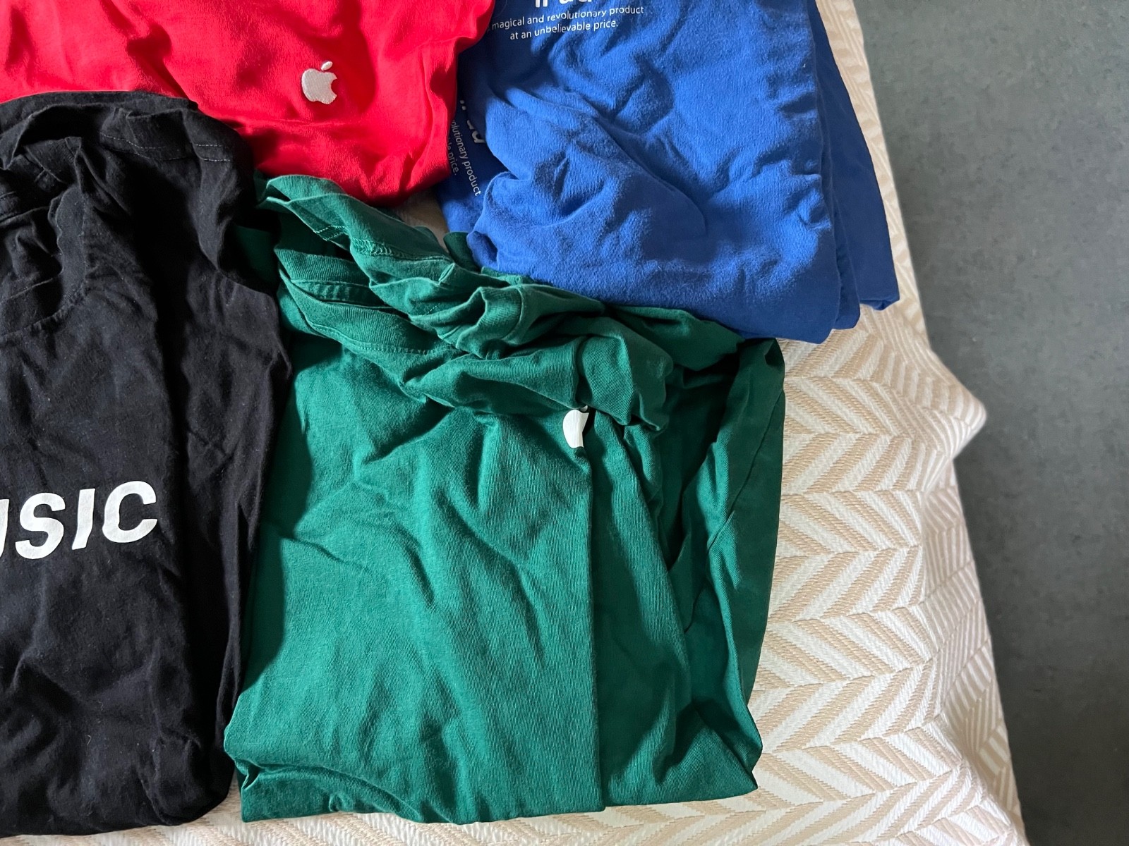 Apple Retail Shirts (various) gallery