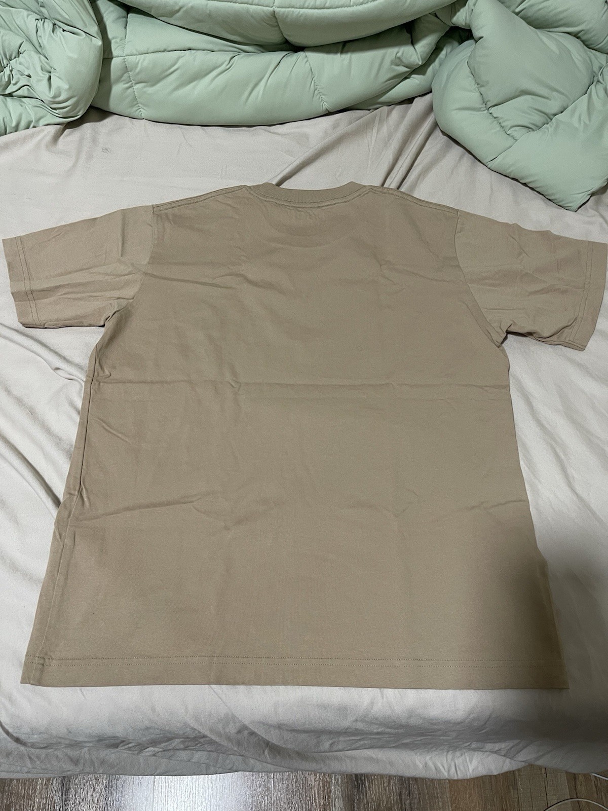 Uniqlo UT Naruto Beige Cotton Crew Neck Graphic Tee Men’s S gallery