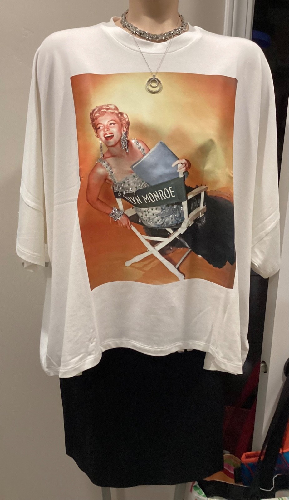 Women’s L/XL Marilyn Monroe Bedazzled Crystals Comfort T-shirt gallery