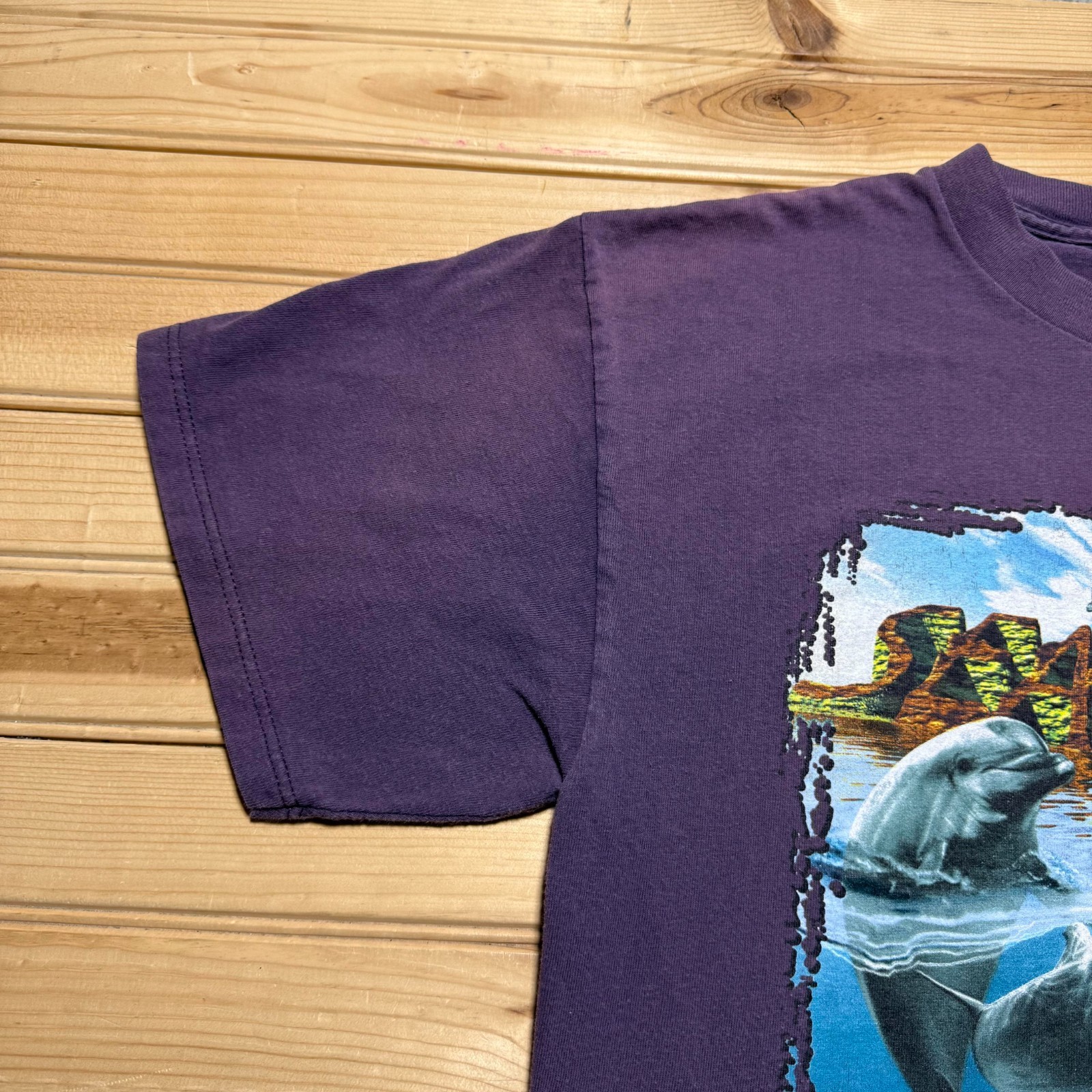 Vintage 90s Sea World Dolphins Ocean Graphic Souvenir T-Shirt Men's - Size Large gallery