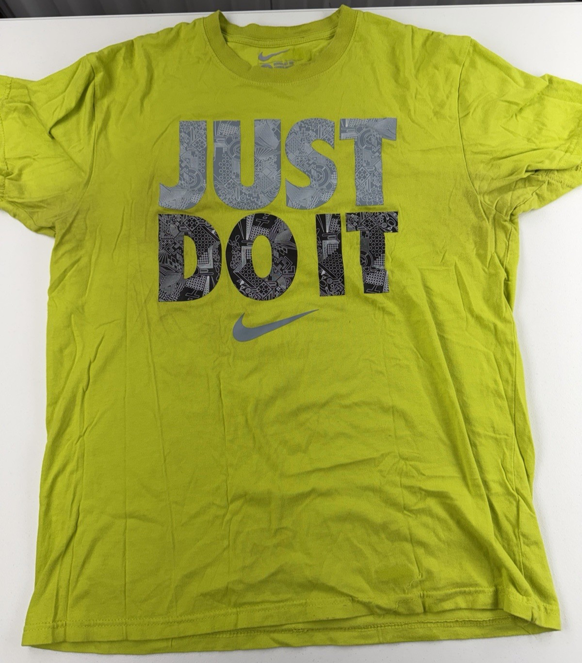 Nike Graphic T-Shirt Men's M Neon Yellow Just Do It Short Sleeve Tee gallery