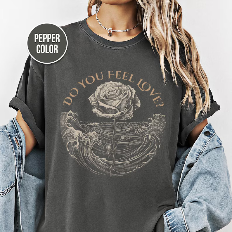 Gothic Vintage Rose Ocean Waves Floral Nature Comfort Tee gallery