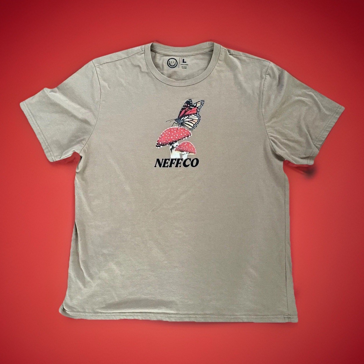 NEW Neff T-shirt Men’s L Mushroom Graphic Camping Outdoor Casual