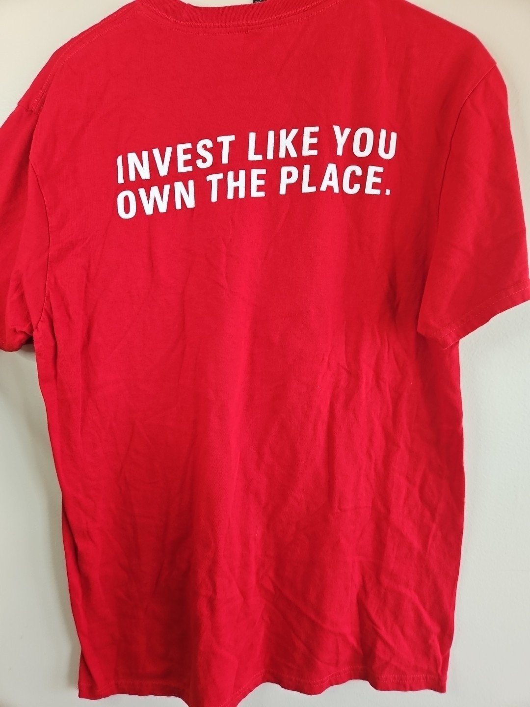 Vanguard "How Radical" T-Shirt, Investing/Finance, Red, Men's M gallery