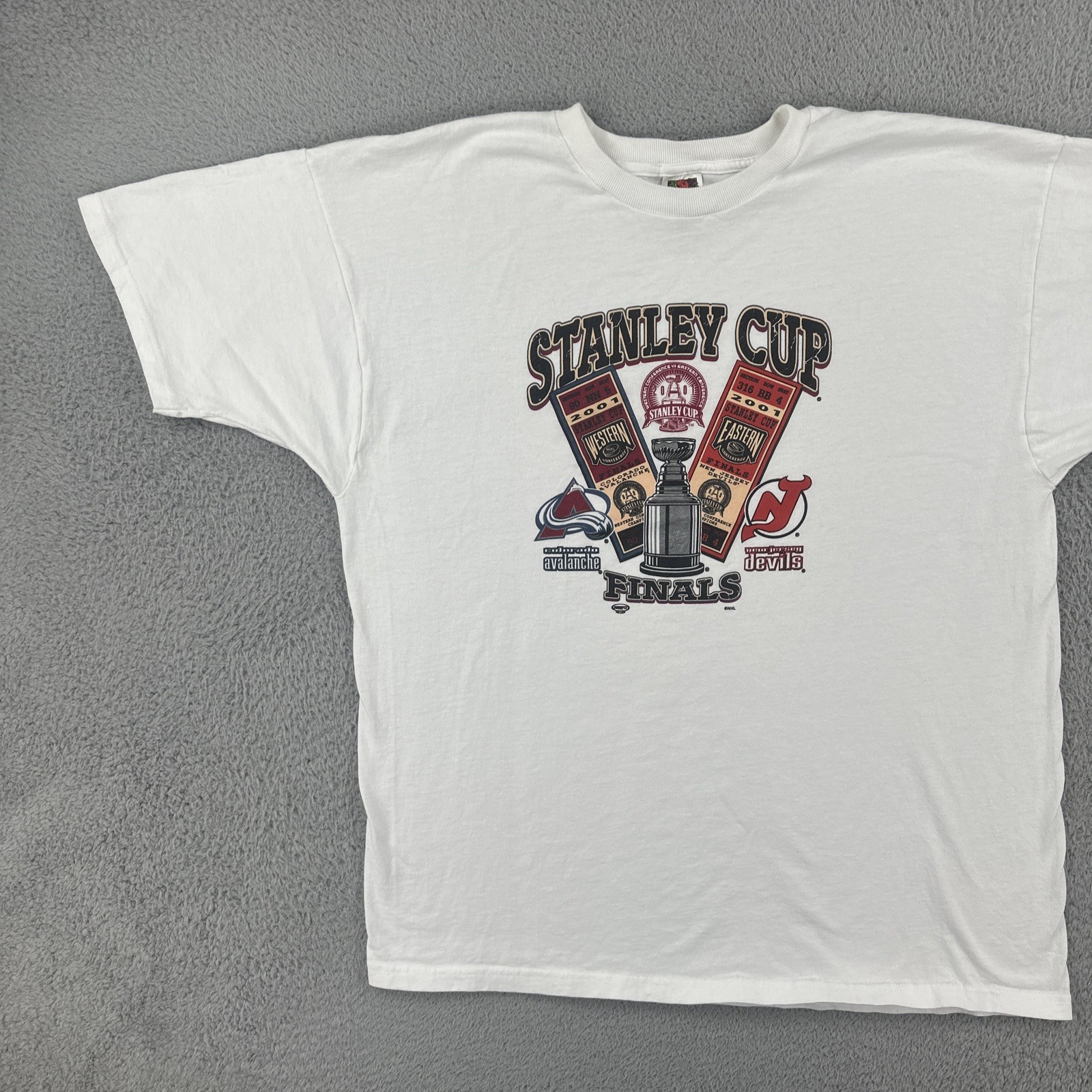 Vintage Fruit Of The Loom XL White Shirt 2001 NHL Hockey Stanley Cup Finals Tee gallery