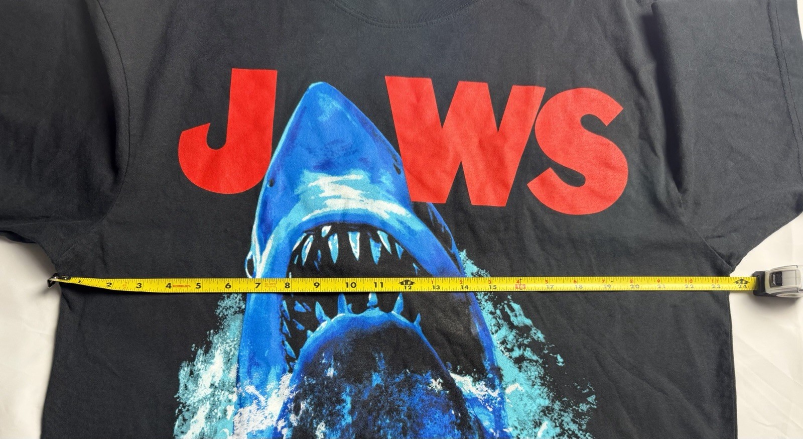 Jaws Ripple Junction Universal Heavyweight SS Black Shirt Movie Sz L B87 gallery