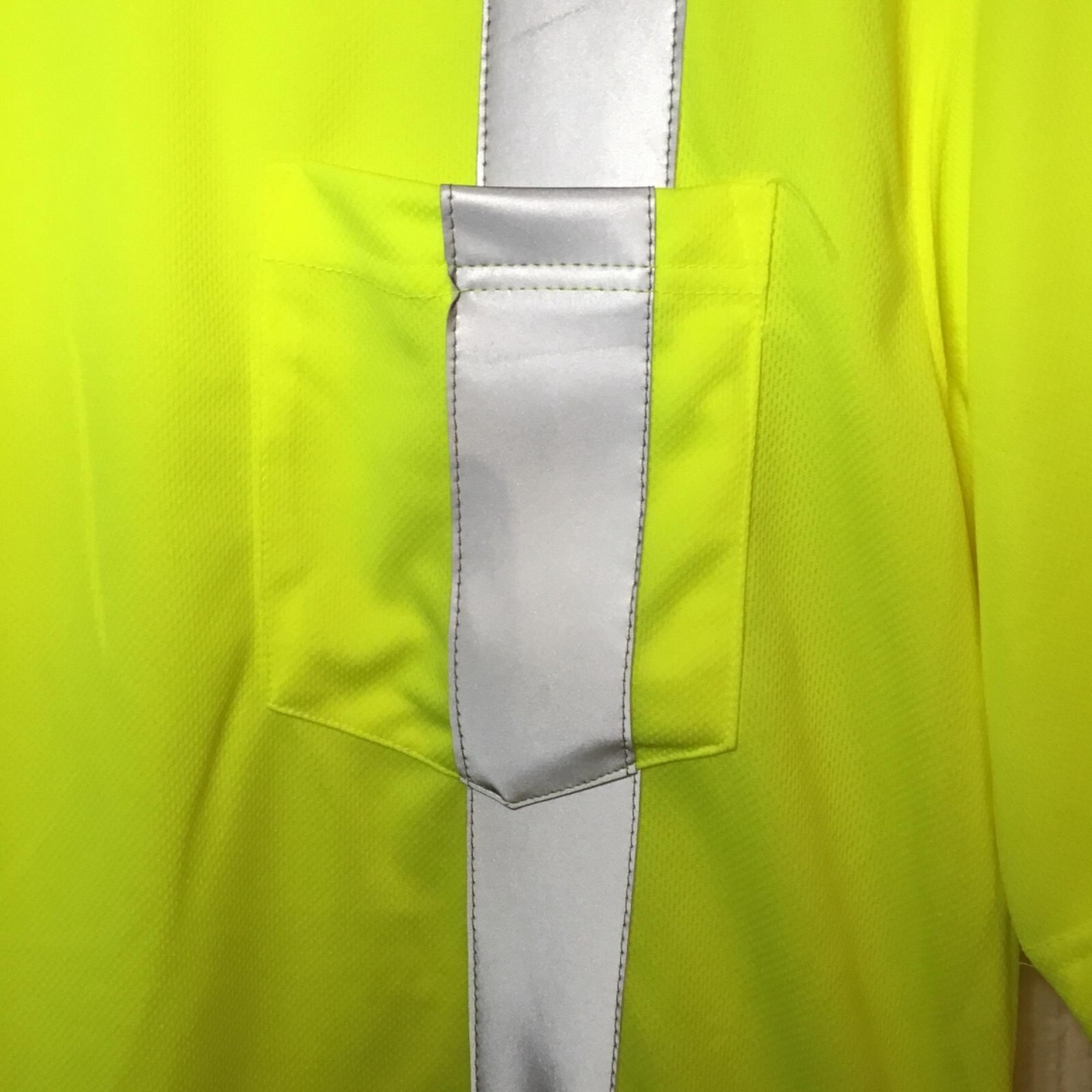 New With Tags Hi Visibility Short Sleeve Tee Size Large gallery