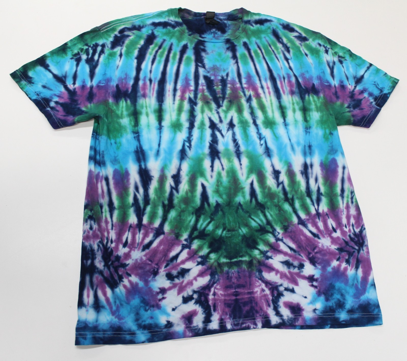 Tie Dye T-Shirt Adult XL Green Teeth Trees Gildan Softstyle Cotton Short Sleeve