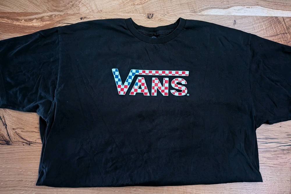 Vans Ice Box Red, White, and Blue Checkered Logo Graphic T-Shirt Sz Lg