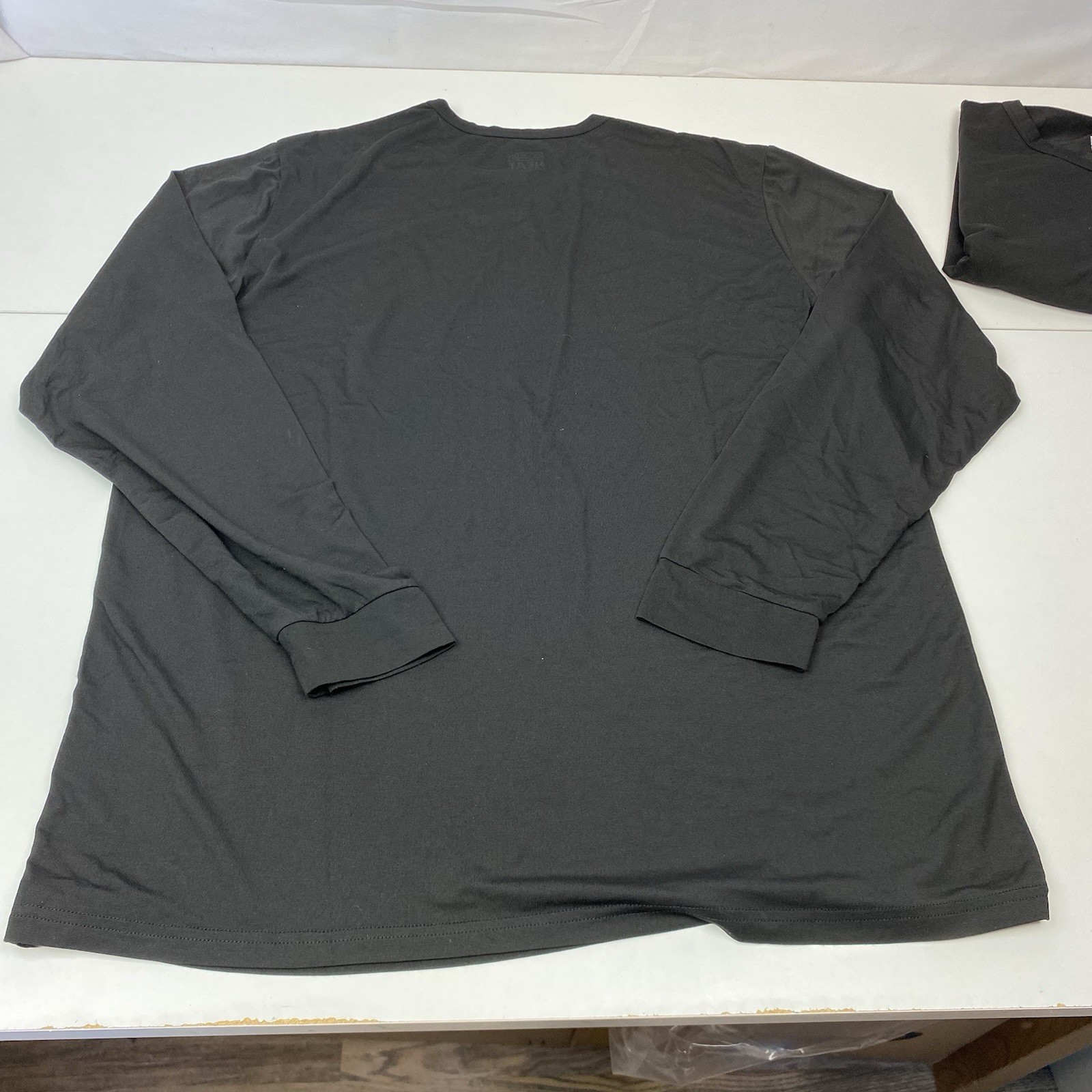 Lot Of 2 32 Degree Heat Men’s XL Extra Large Black Thin Lightweight T Shirt Pack gallery