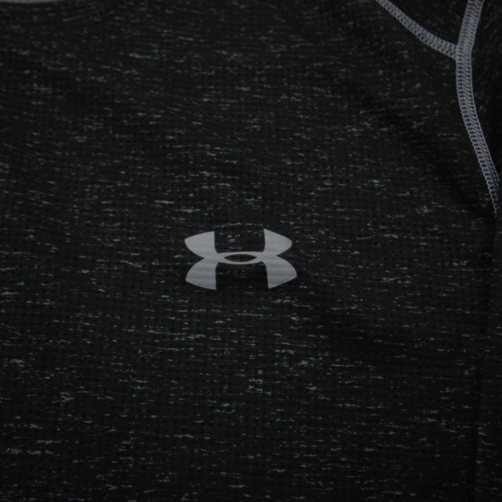 Under Armour HeatGear Long Sleeve Shirt Men's Black New with Tags L gallery