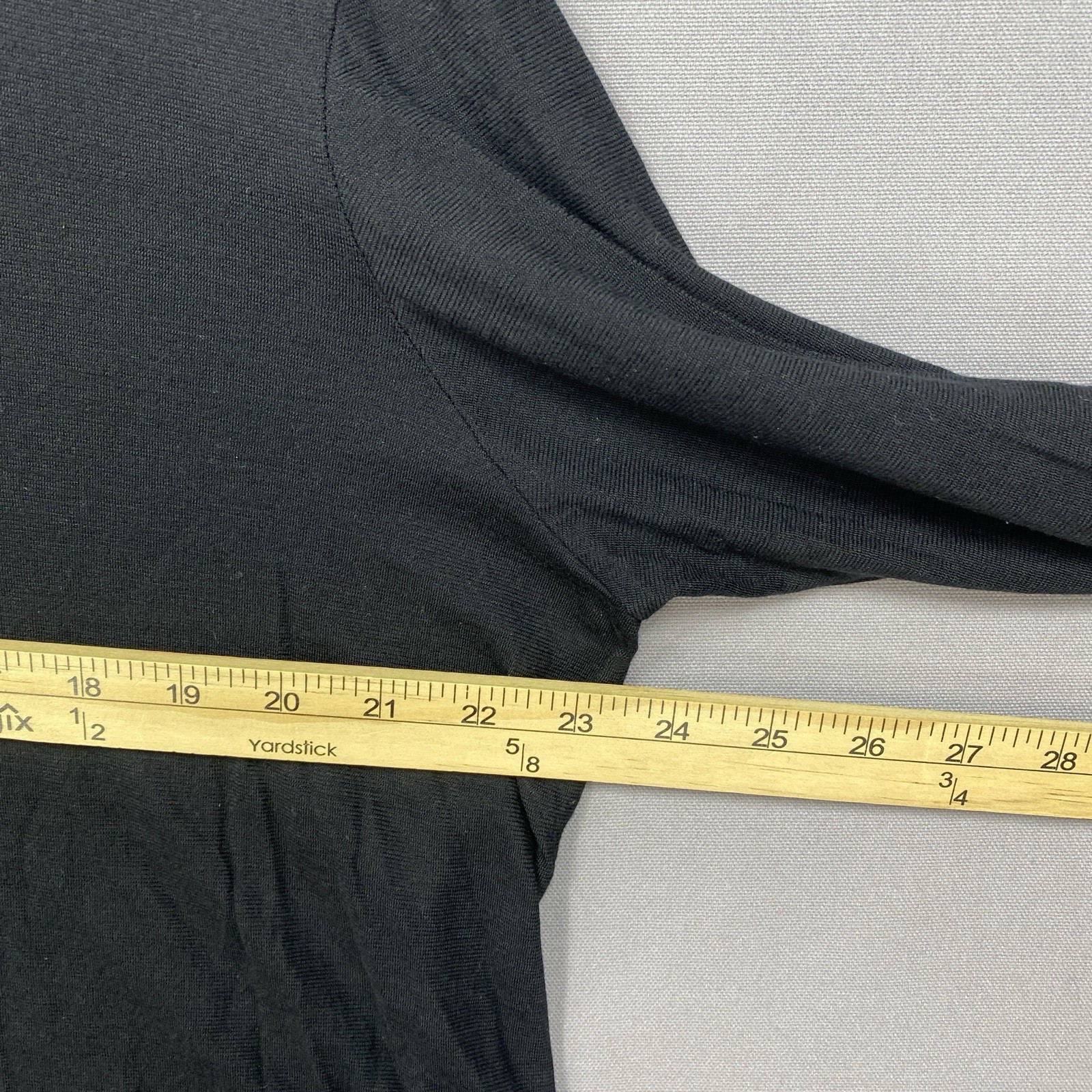 Bombas Baselayer Top XL Merino Wool Tencel Blend Crew Neck Long Sleeve Black gallery
