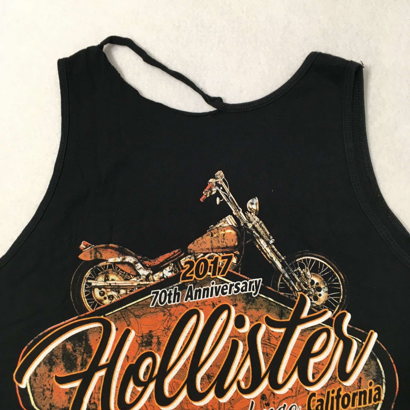 MOTORCYCLE RALLY HOLLISTER TANK Double Sided 70TH Mens XXL 2XL distress strap gallery