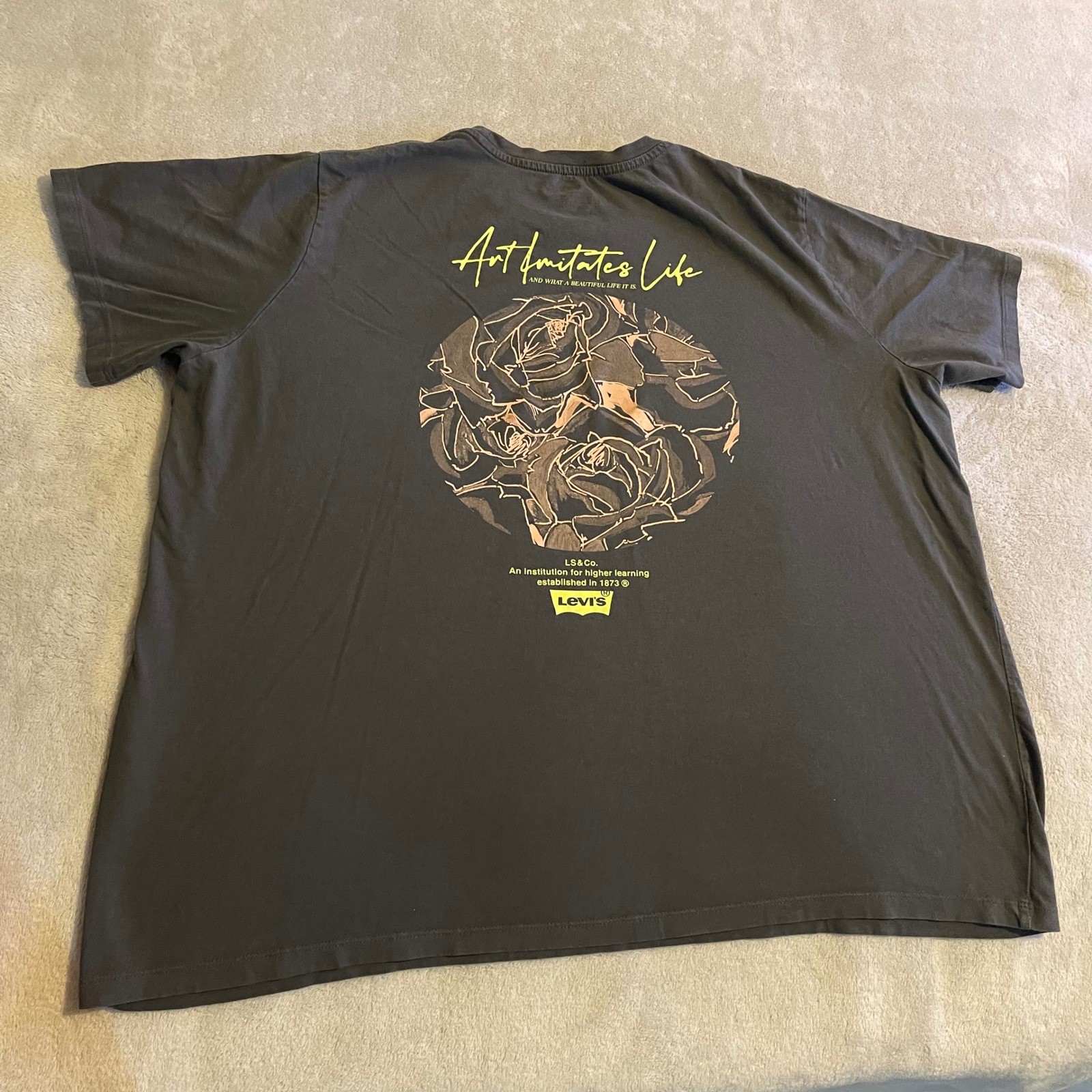 LEVIS Mens Graphic T Shirt XXL Art Imitates Life Roses Cotton Streetwear Tee