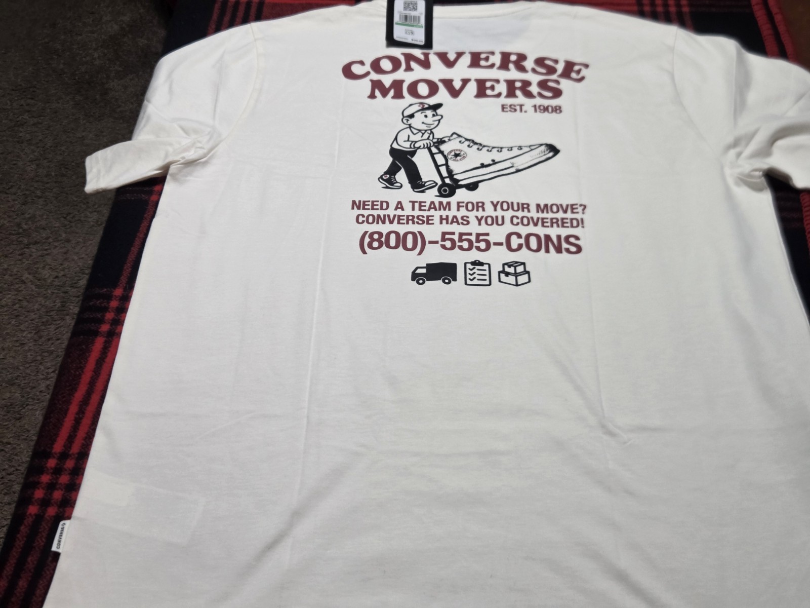 NWT Converse Men's Beige Graphic Print Shortsleeve T-Shirt gallery