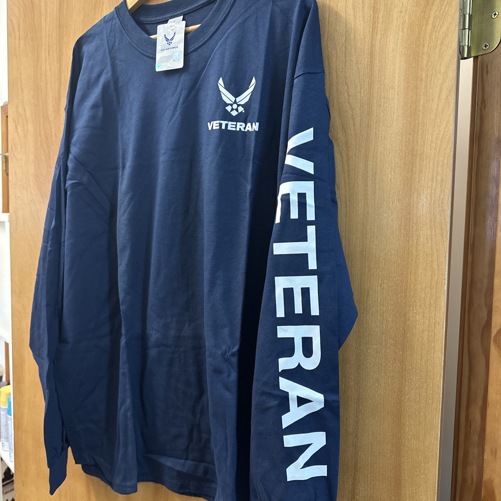 Officially Licensed US Air Force Veteran t shirt New with tags 2xL