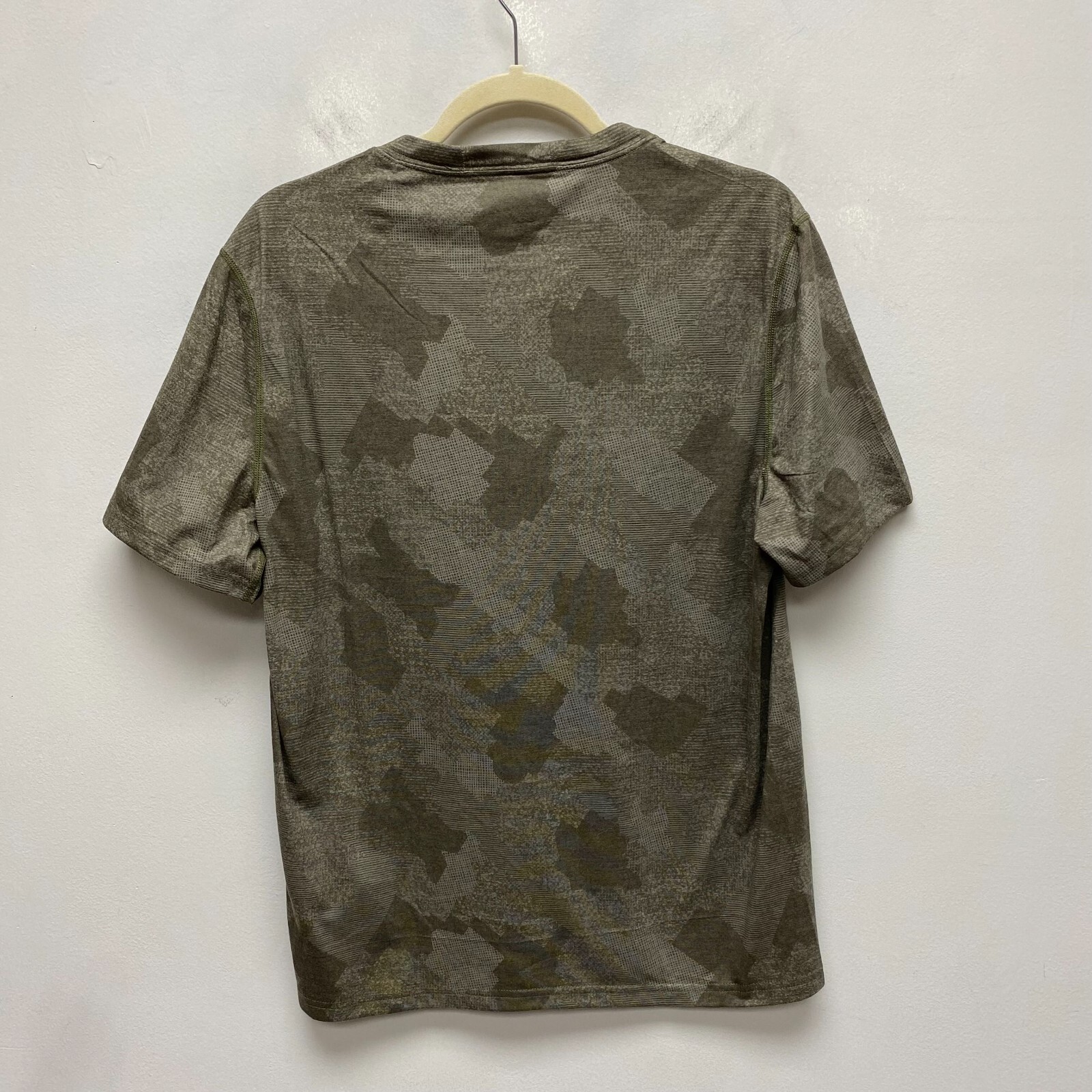 Prana Men Green Prospect Heights Graphic Rye Harbor Camo Short Sleeve Top XS $45 gallery