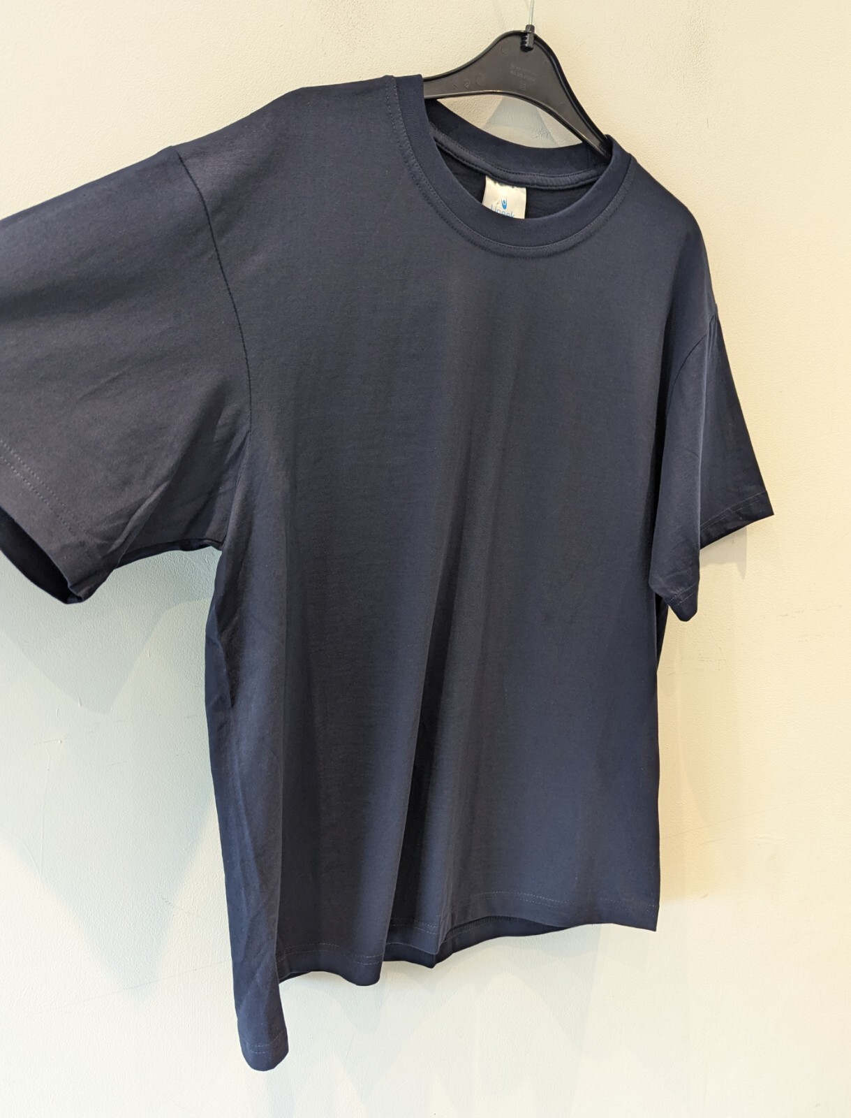 Uneek Premium Mens T-shirt Size Medium Navy Blue 100% Cotton Shirt Sleeved VGC gallery