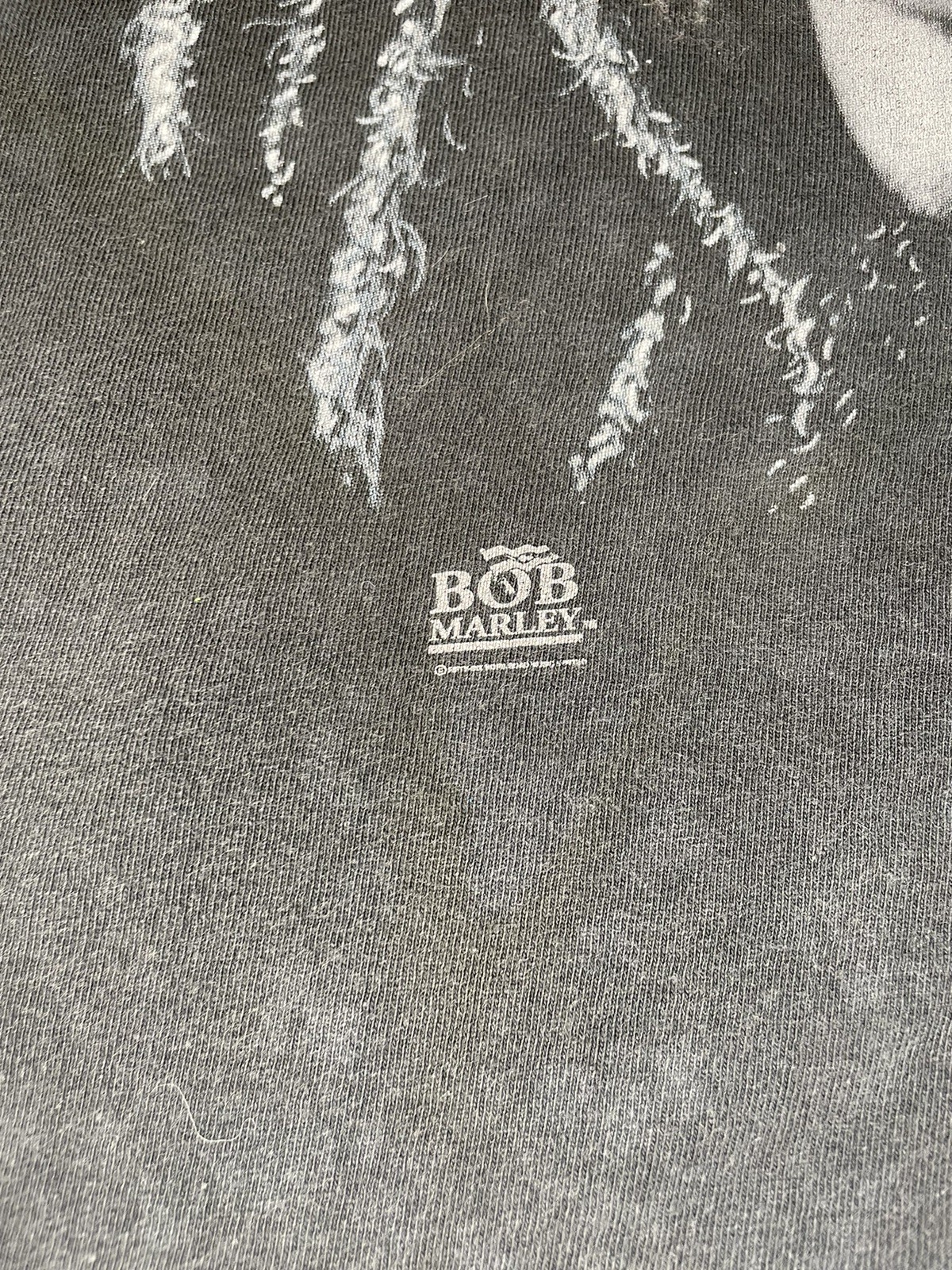 Vintage Bob Marley T-shirt Big Face Smoking Band Tee Black Color Size L gallery