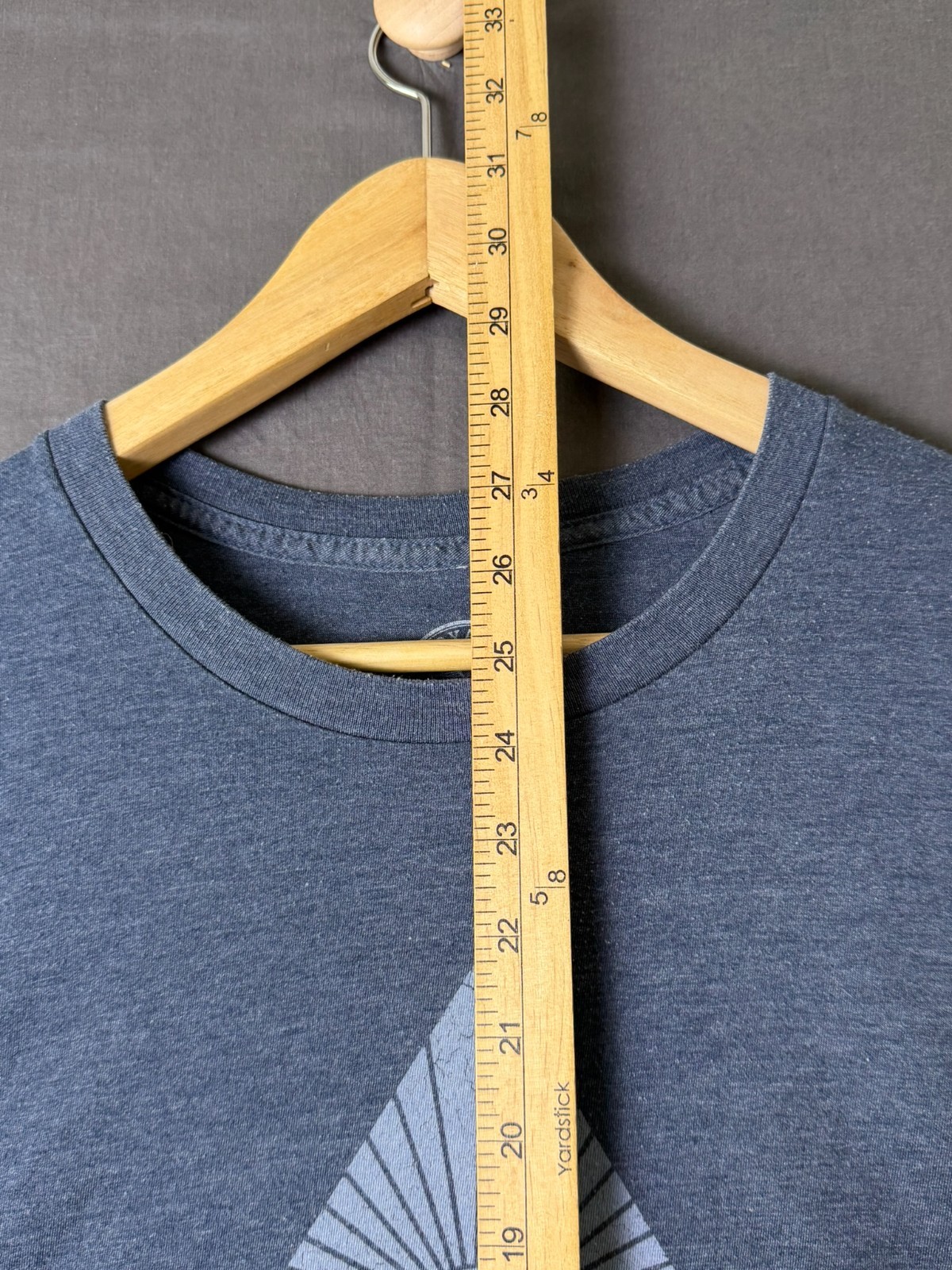 Voyager Goods Graphic Tee Men XL Blue VYGR The Pursuit of Adventure T-Shirt gallery