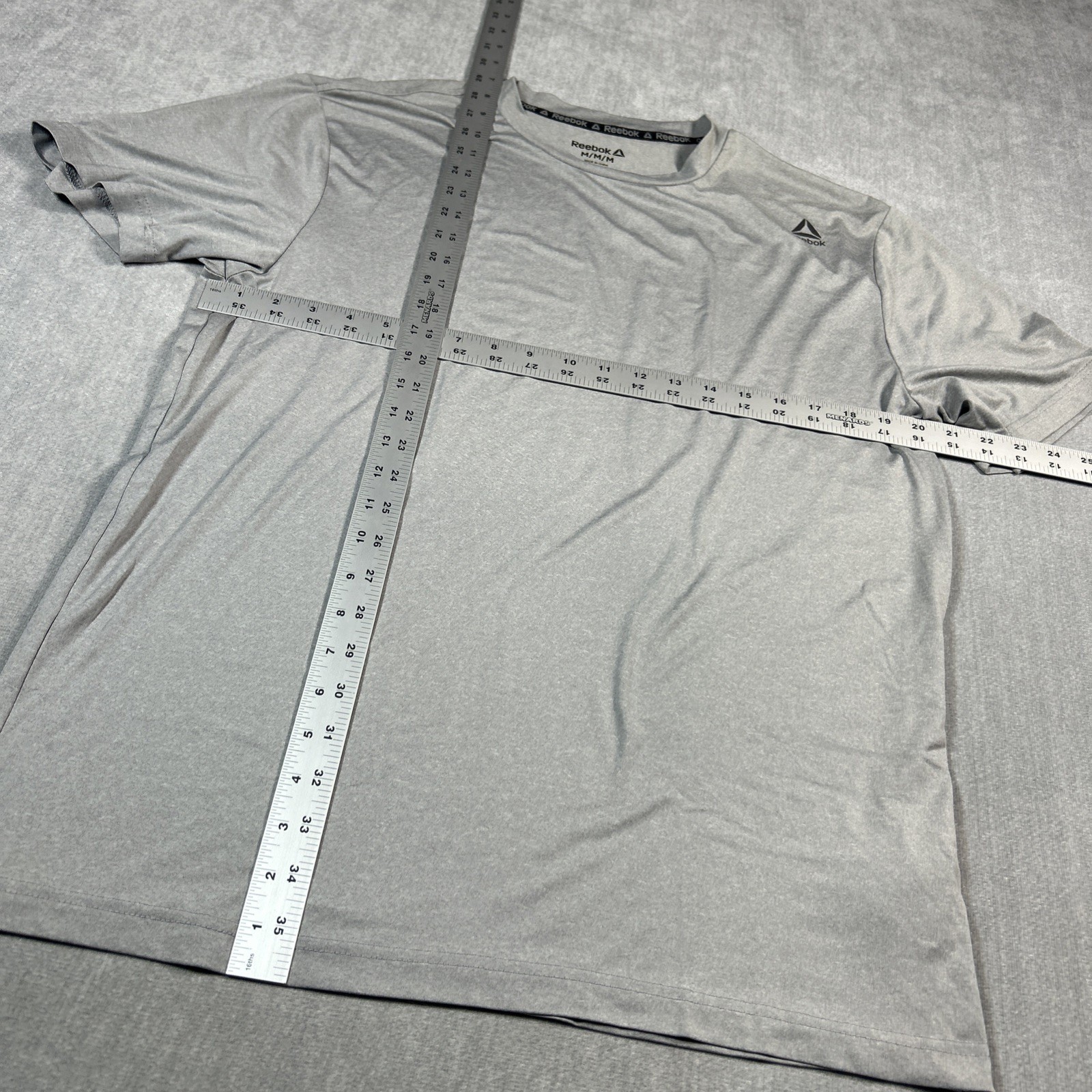 Reebok Mens Polyester Stretch T-shirt Work out Gym Medium Sport Tee Gray gallery