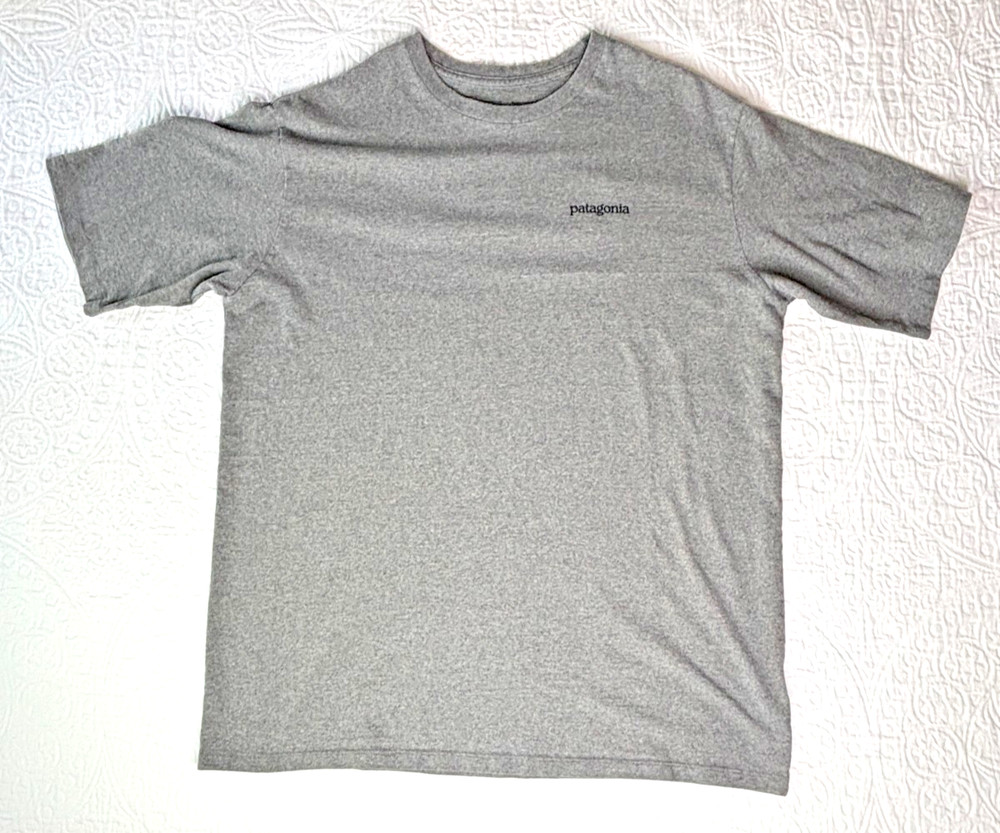 Patagonia Mens Responsibili-tee Tshirt Sze L Grey Regular Fit Blended Fabric EUC