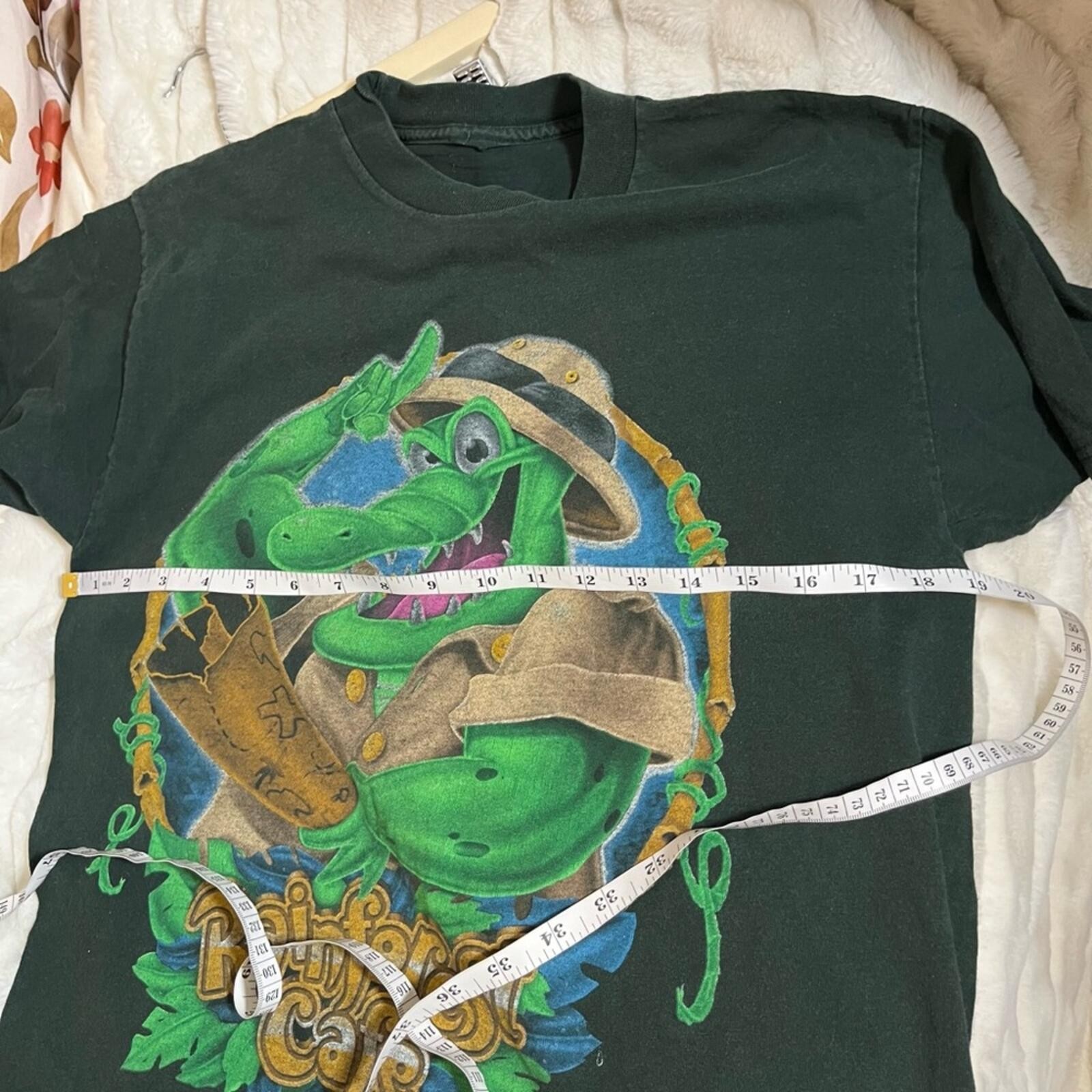 Vintage Rainforest Cafe Unisex Adult S/M 90s Nile Crocodile Faded Graphic Tee gallery