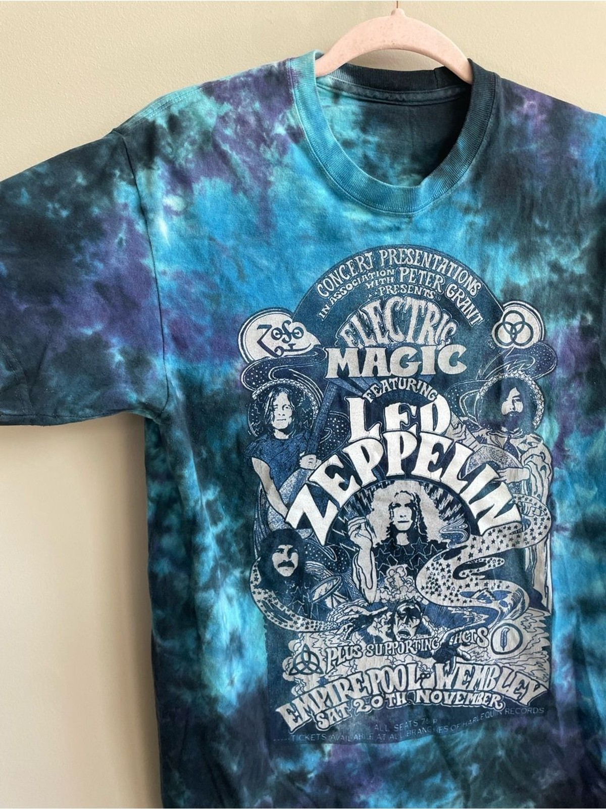 Led Zeppelin Electrical Magic Wembley 71’ Liquid Blue Tie-Dye Graphic Band Tee gallery