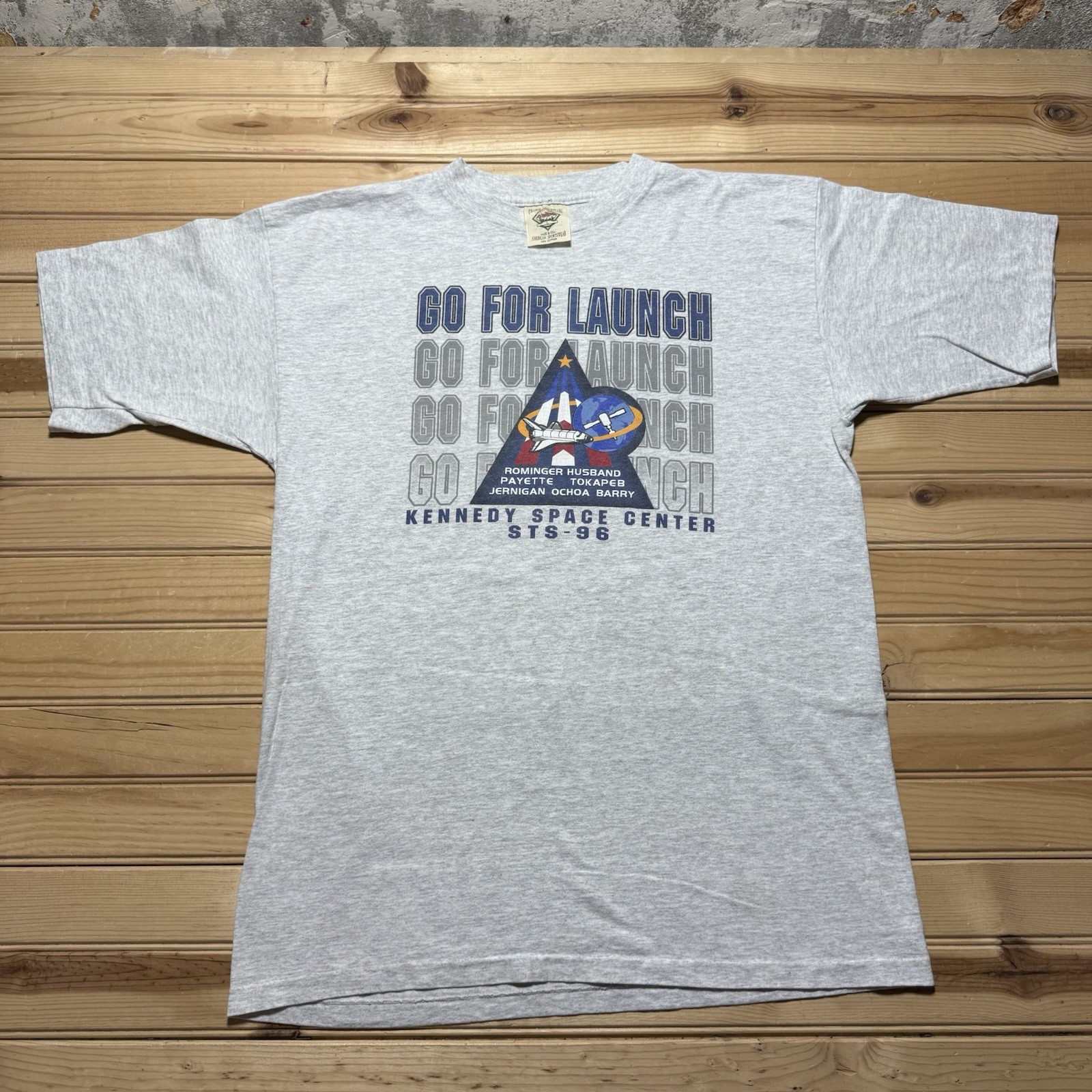 Vintage 90’s NASA Kennedy Space Center Go For Launch STS-96 Shuttle Shirt- Large