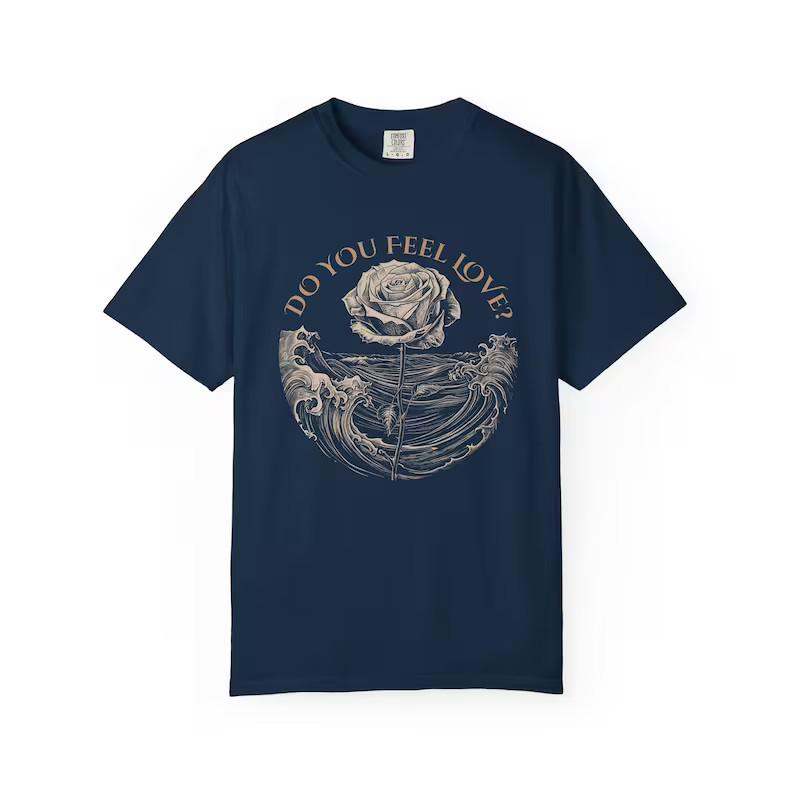 Gothic Vintage Rose Ocean Waves Floral Nature Comfort Tee gallery