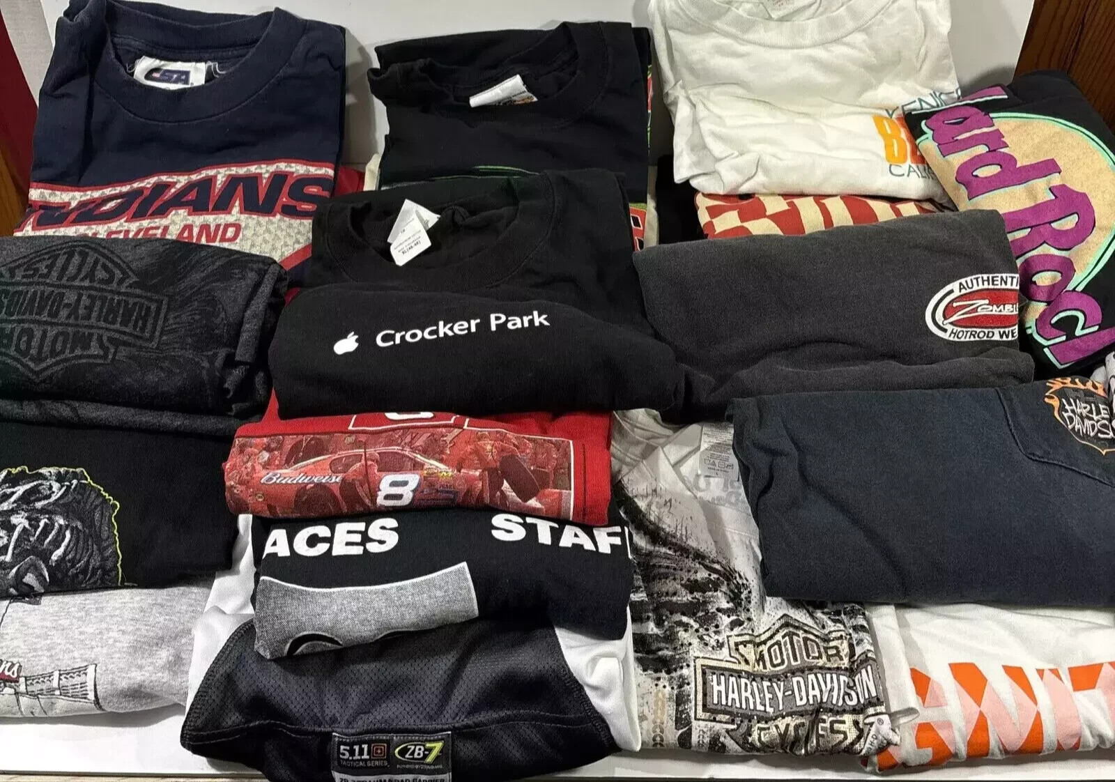 Lot of 5 Random Men's Graphic Tees T-Shirts LIQUIDATION Size L, XL, 2X gallery