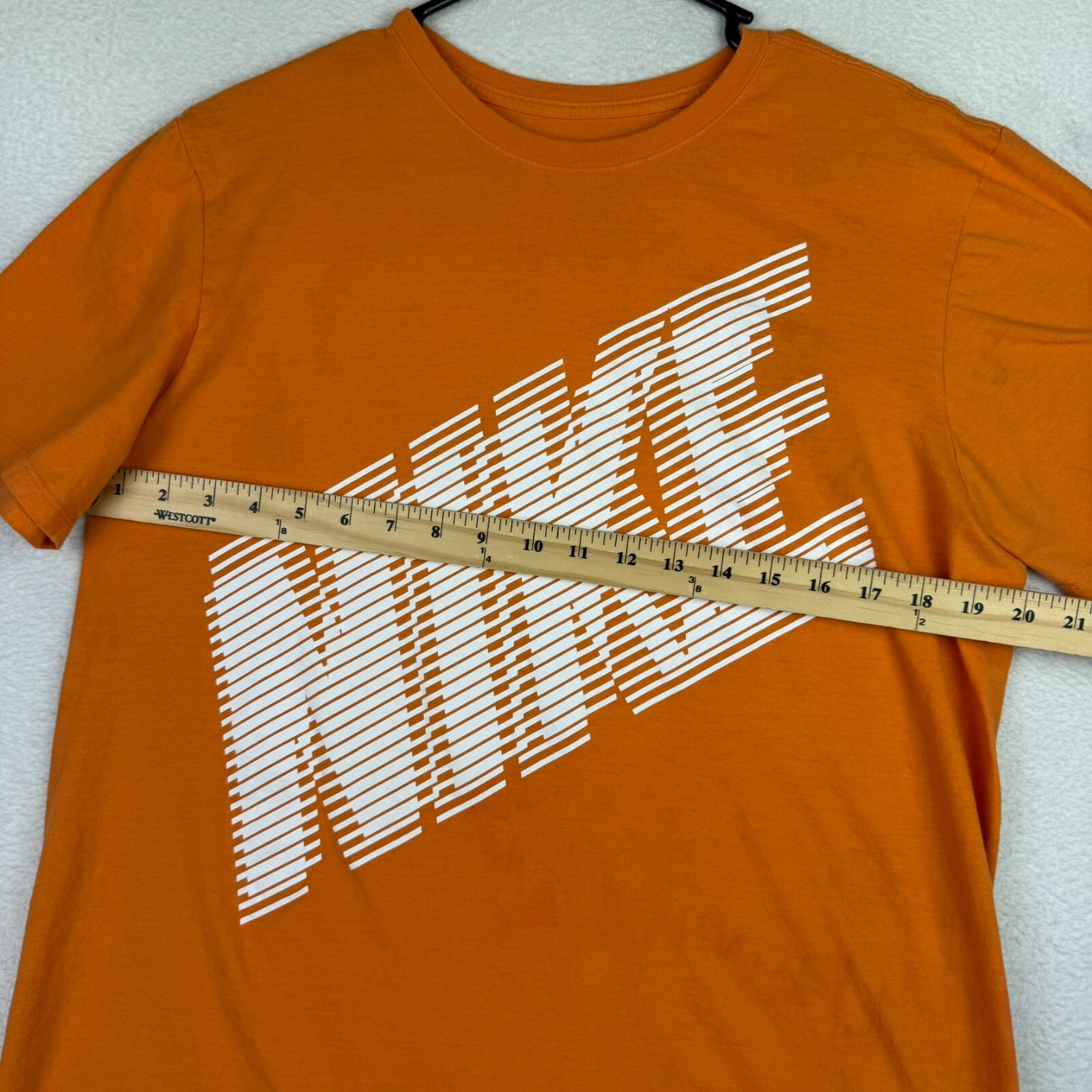 Nike Athletic Cut T-Shirt Men's Size Large Short Sleeve Crewneck Orange gallery