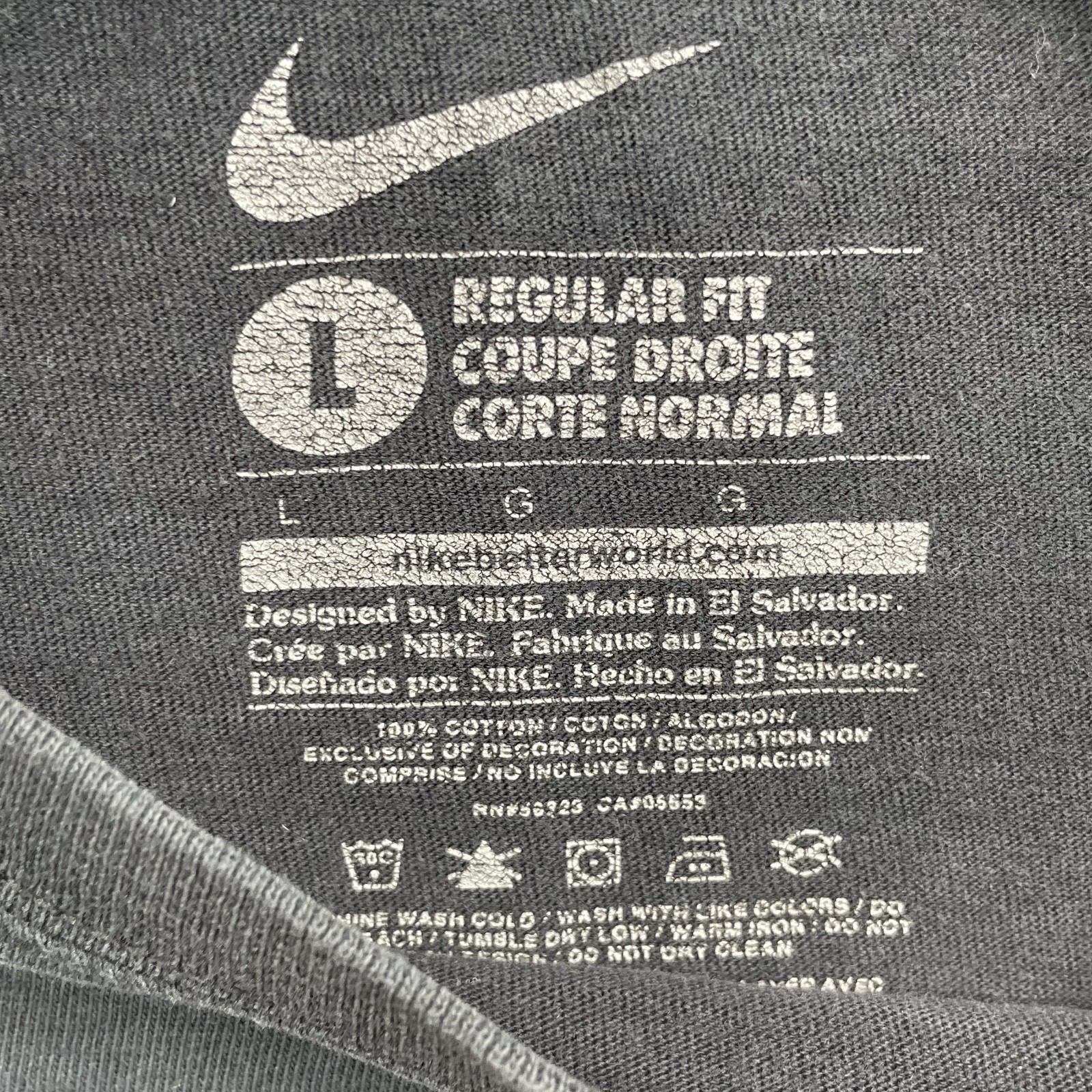 Nike T-Shirt Men's Large Black Gorpcore Streetwear Outdoors Running Academia gallery