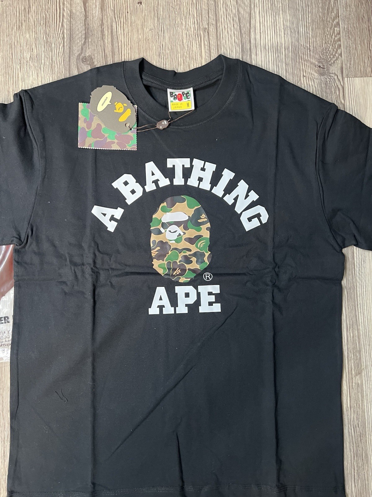 A Bathing Ape BAPE Men’s College Ape Head Logo Graphic Tee Black M SS gallery