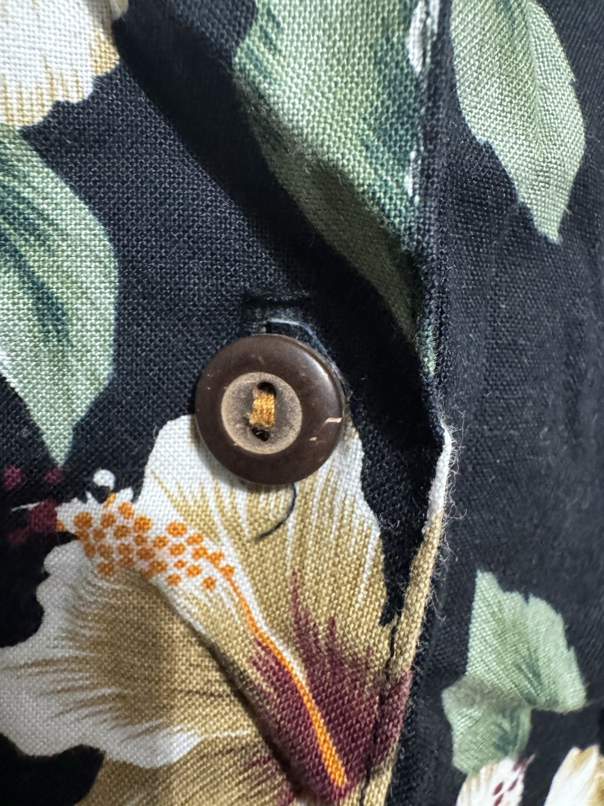 KY’S Black Ivory Tan Green (m/l ?) Hade In Hawaii Shirt gallery