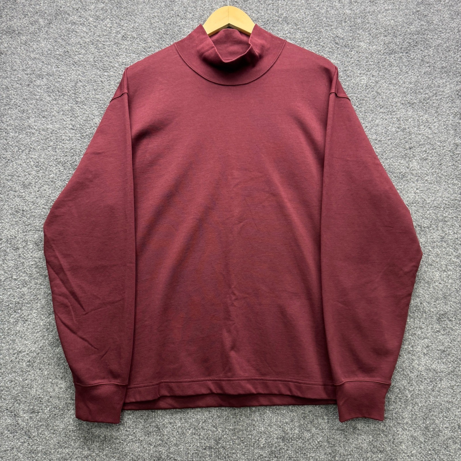 Uniqlo U Mock Neck Long Sleeve Shirt Mens L Burgundy Heavyweight Casual Tee gallery