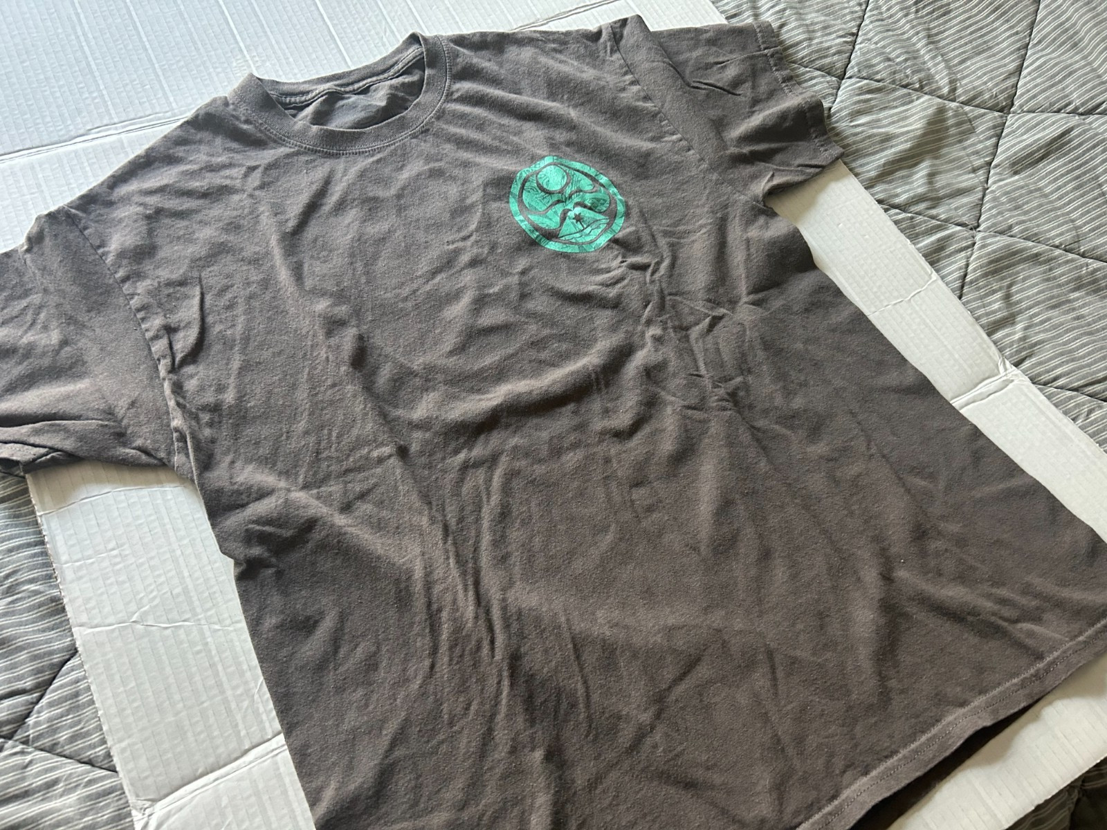 HAWAIIAN ISLAND CREATIONS SZ L GRAY SHORT SLEEVE T-SHIRT...SEE DESCRIPTION gallery