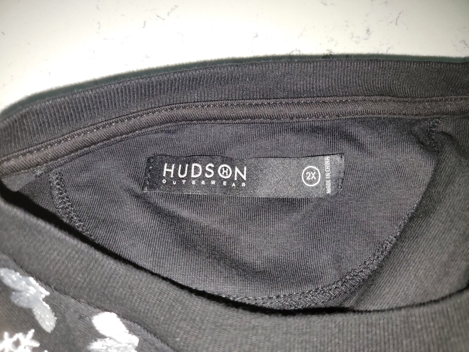 Hudson Mens Black Embroidered Floral T-Shirt Size 2XL gallery