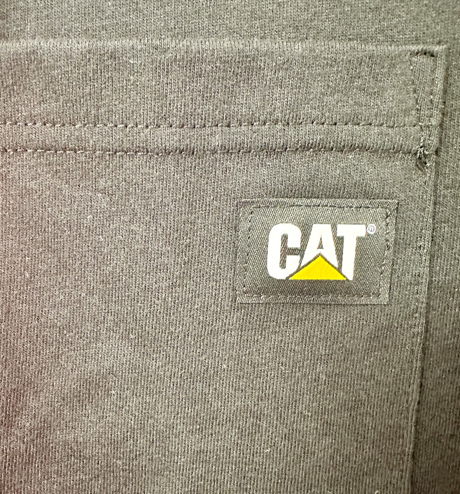 Cat Men's Short Sleeve Crew Neck Logo Tee, Black gallery