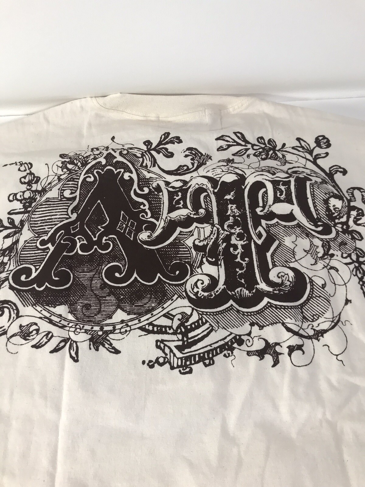 A Tiziano Cream Color Graphic Crewneck T Shirt RARE Mens Sz XL NWT gallery