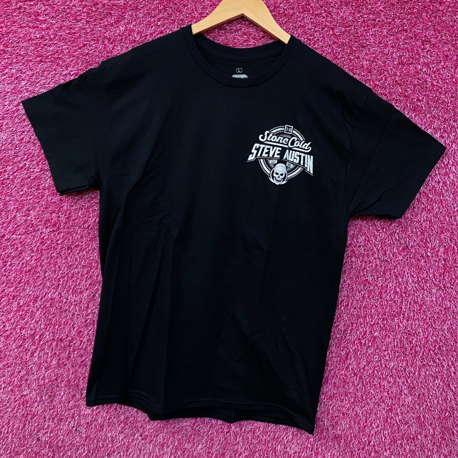 WWE "Stone Cold" Steve Austin 1997 Royal Rumble Winner Graphic T-Shirt Large gallery