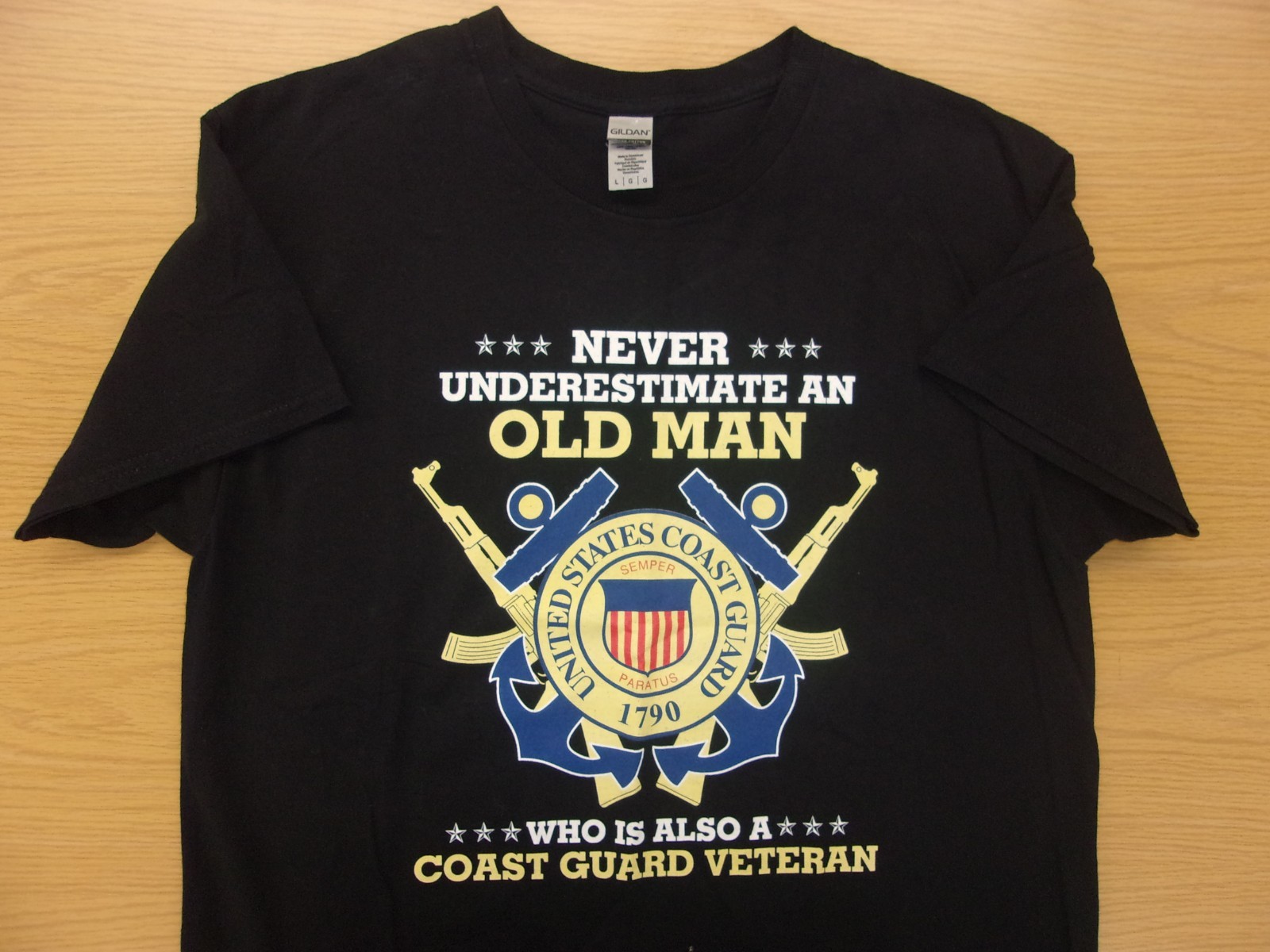 USCG Coast Guard Never Underestimate Old Man Veteran T-Shirt Black Mens L ~NEW~ gallery