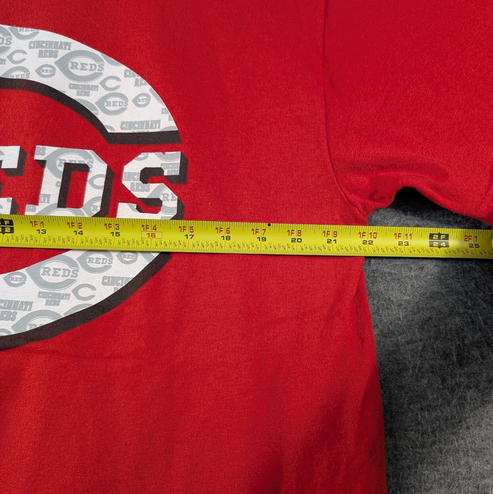 Cincinnati Reds T-Shirt Men's XLarge Red Short Sleeve MLB Genuine Merchandise gallery