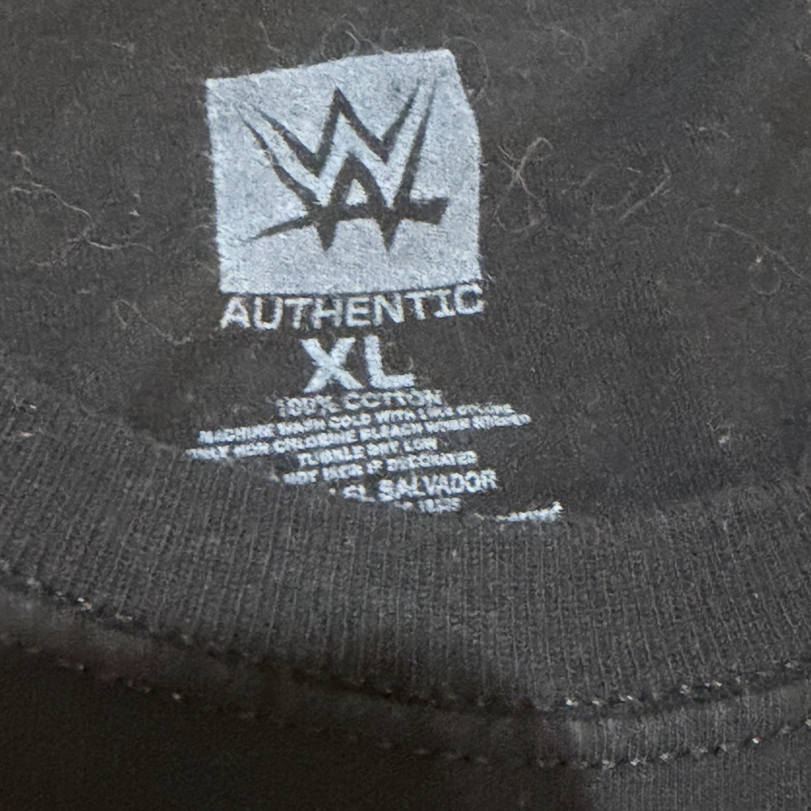 Bad Bunny WWE Royal Rumble Splash T-shirt XL WWE Apparel gallery