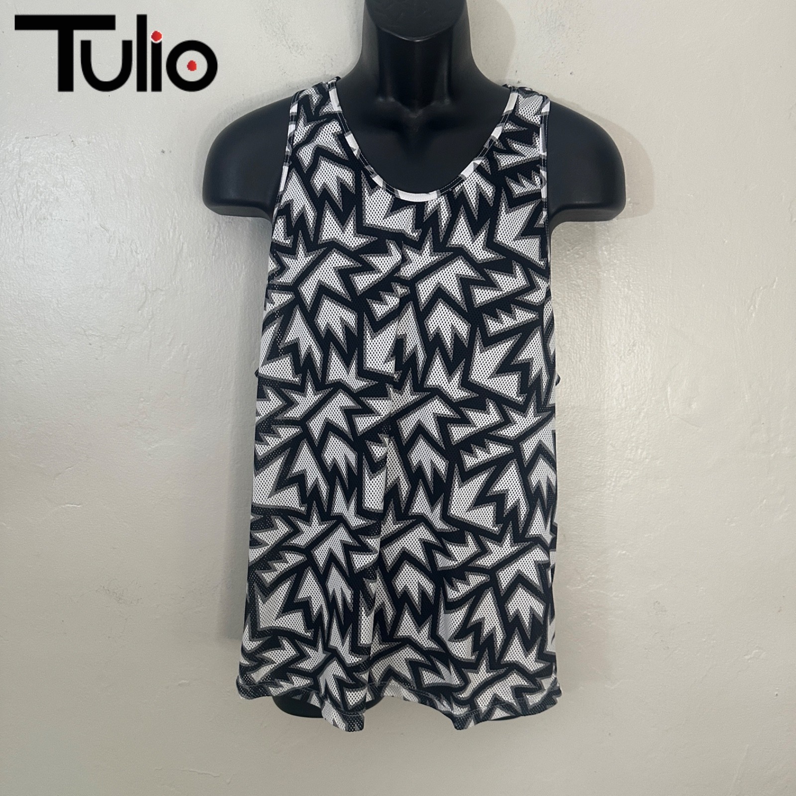 Tulio Mesh Tank Top Large 100% polyamide pinpoint mesh Made in Brazil gallery