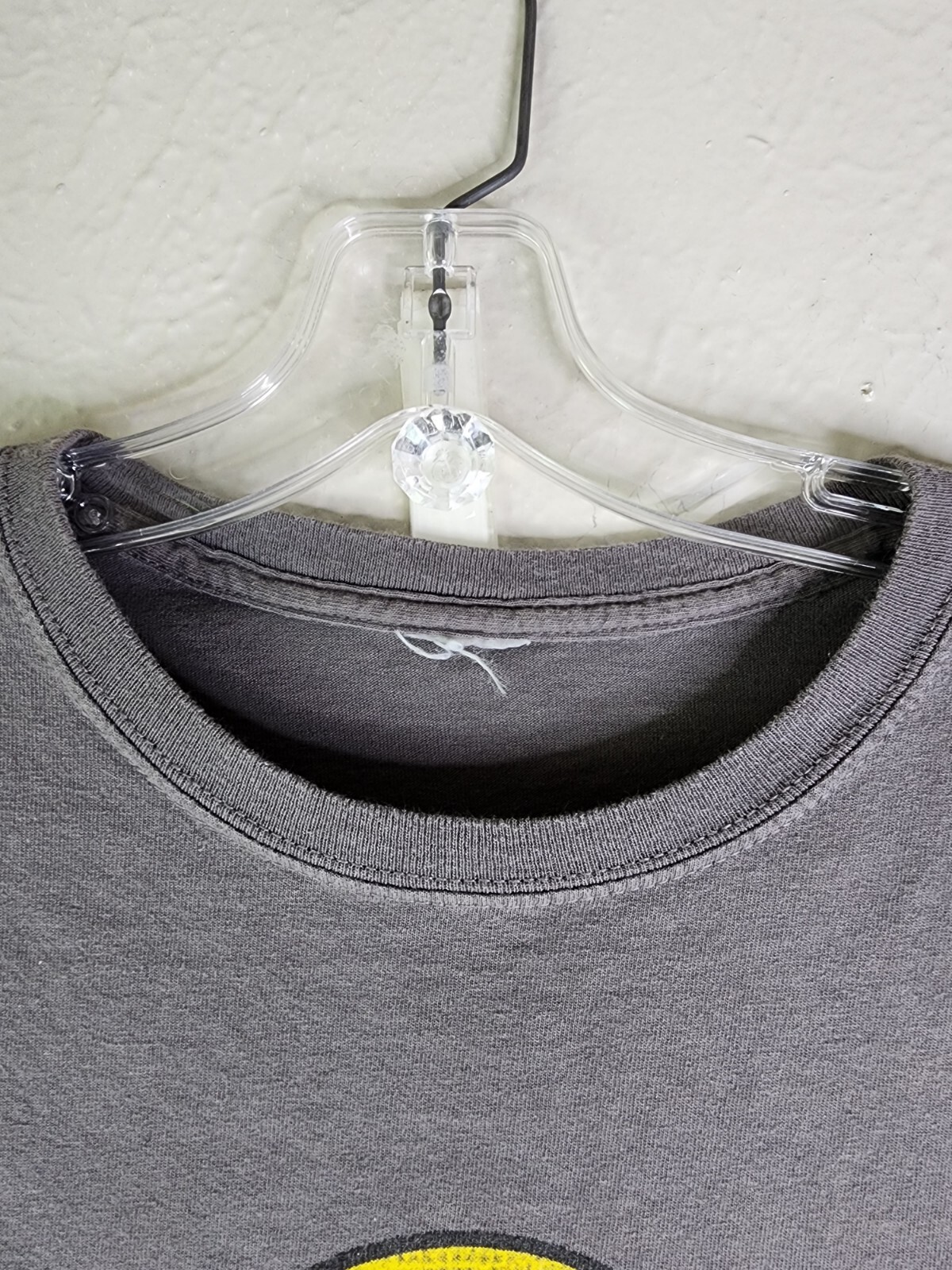 Buc-ees Gray Shirt L? texas Flag Est 1982 Logo Beaver distressed see measurement gallery